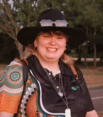 Rhiannon Fish is a Canteen YARN mentor